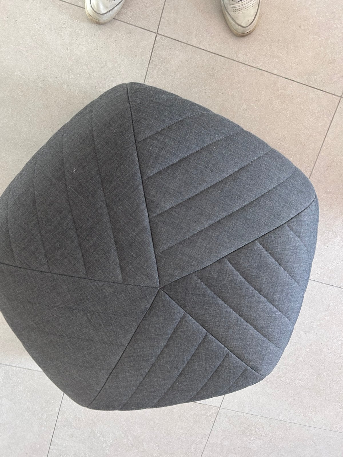 Muuto Five Pouf, Comme neuf, Enlèvement, Tissus, 75 à 100 cm