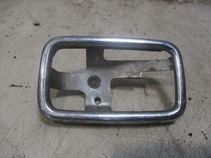 PORTIERGREEP schelp / 8 (W115) (115 766 06 11), Gebruikt, Mercedes-Benz, Dialog.mb@mercedes-benz.com, Mercedes-Benz AG