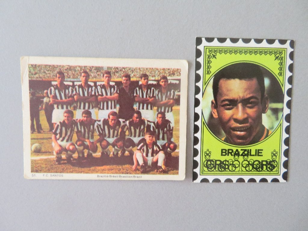 2 oude voetbal chromo,s prenten Pele Brazilie FC Santos, Verzamelen, Ophalen of Verzenden, Zo goed als nieuw, Poster, Plaatje of Sticker