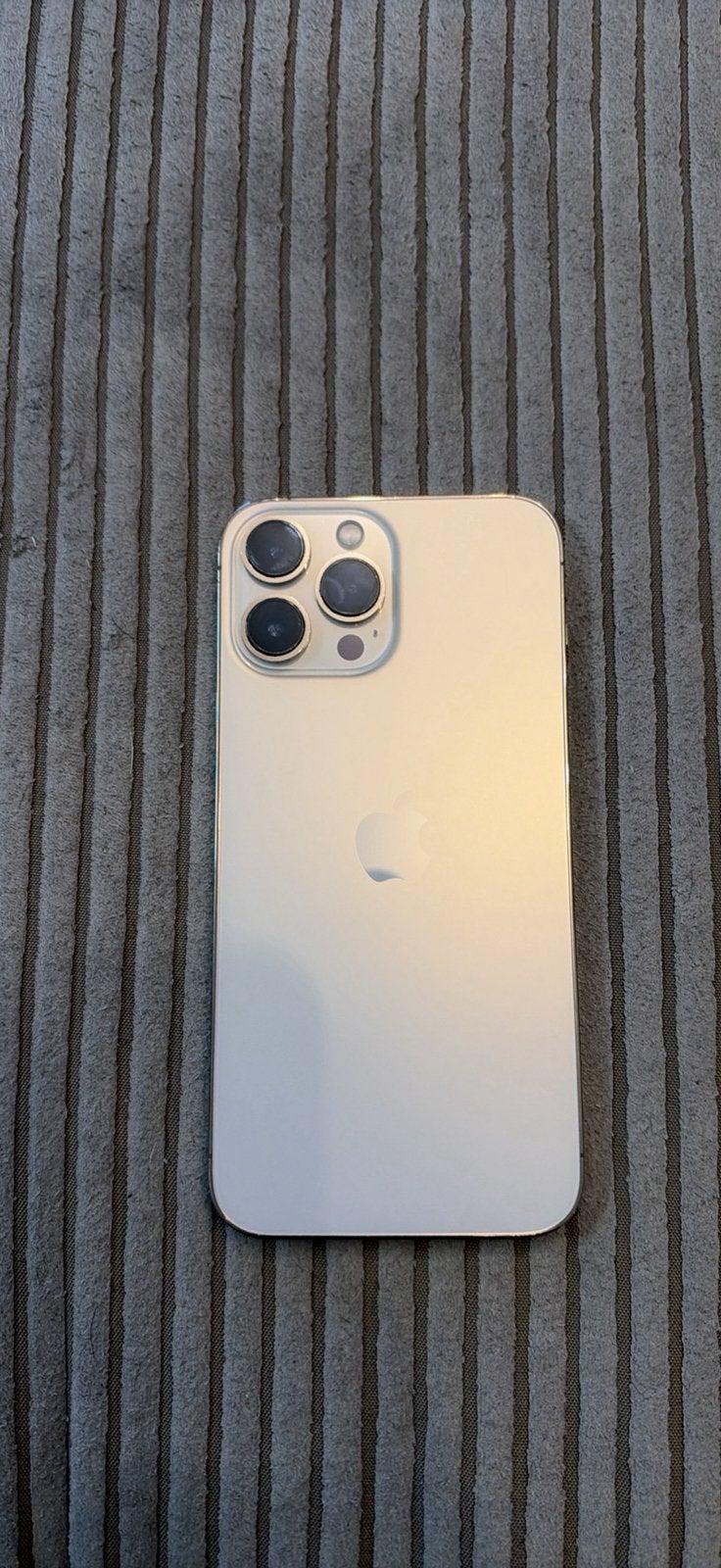 iPhone 13 pro max  – Très bon état général – Batterie 75 %, Télécoms, 128 GB, 75 %, Or, Comme neuf