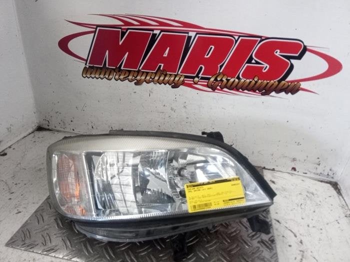 Phare droit d'un Opel Zafira, Autos : Pièces & Accessoires, -, -, Opel, 3 mois de garantie