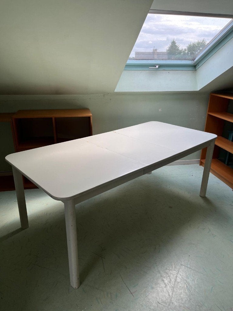Table blanche pour 8 personnes, Huis en Inrichting, Tafels | Eettafels, Gebruikt, 50 tot 100 cm, 150 tot 200 cm, Vijf personen of meer