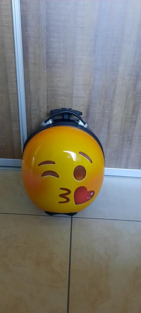 Kindervalies te koop, Handtassen en Accessoires, Koffers, Ophalen, Wieltjes, Hard kunststof, Minder dan 50 cm