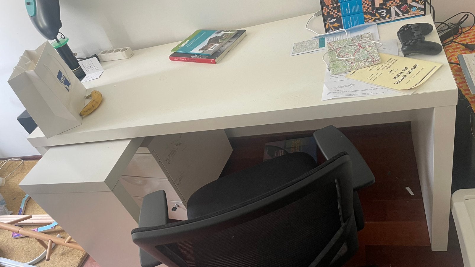 Bureau a donner a Ixelles, Enlèvement, Utilisé