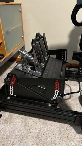 Sim racing pedal plate adjustable & universal, Games en Spelcomputers, Spelcomputers | Overige Accessoires, Zo goed als nieuw