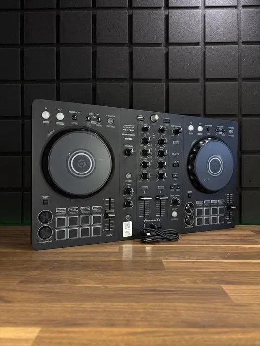 Pioneer DJ DDJ-FLX4 DJ-controller, Muziek en Instrumenten, Ophalen of Verzenden, Zo goed als nieuw, Dj-set, Pioneer