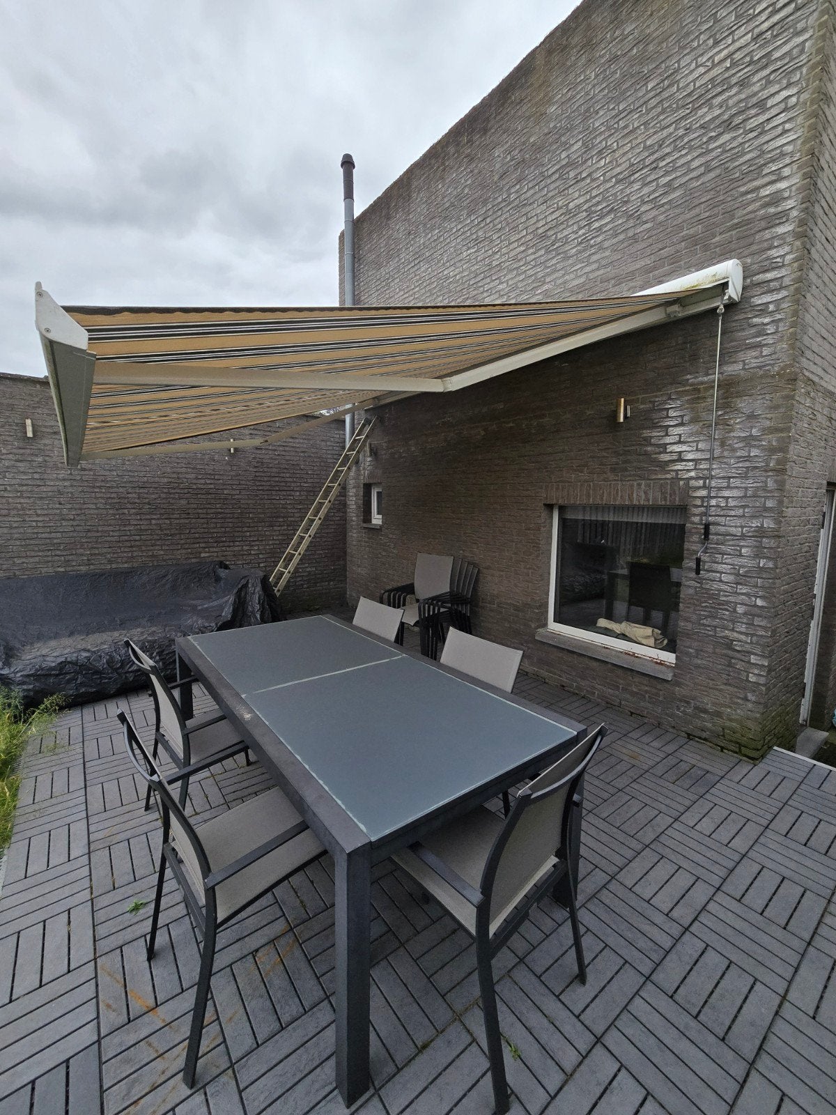 Zonnewering HAROL. Manuele bediening. Reeds gedemonteerd., Tuin en Terras, Zonneschermen, Ophalen, Zo goed als nieuw, 450 cm of meer