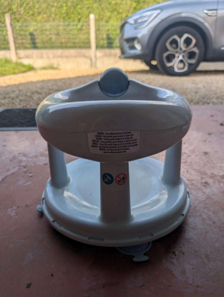 Baby stoel voor in bad, Ophalen