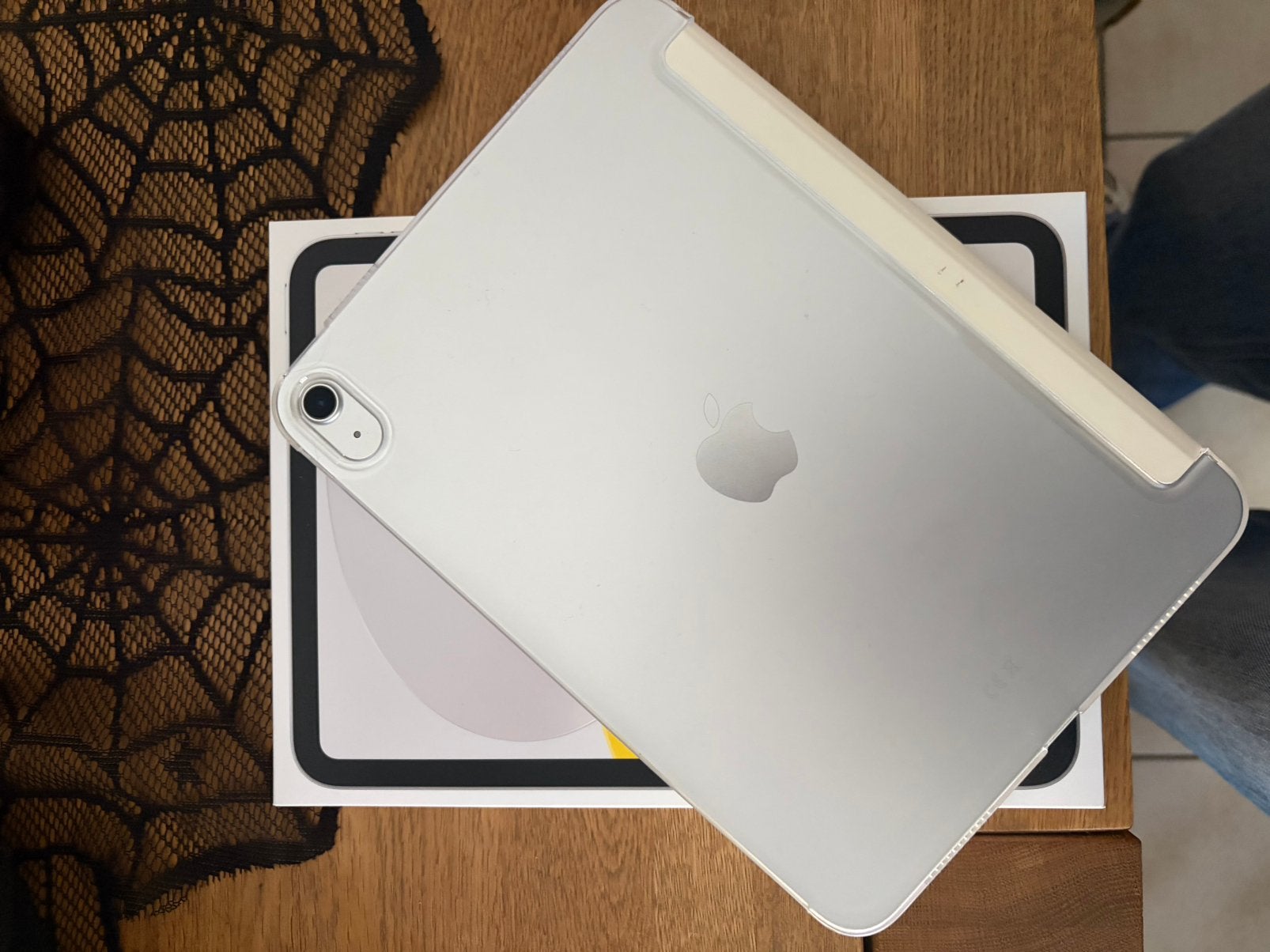 Ipad Air (2025), Computers en Software, Ophalen of Verzenden, Zo goed als nieuw