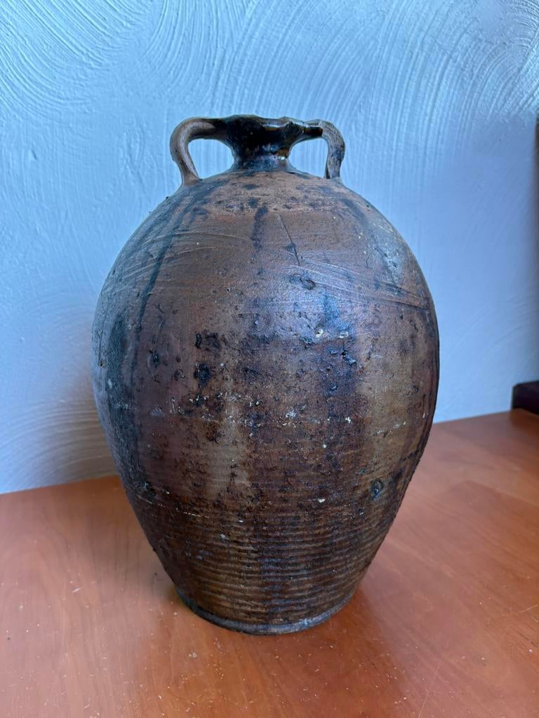 Antieke aardewerken kruik met twee oren, Huis en Inrichting, Ophalen, Zo goed als nieuw