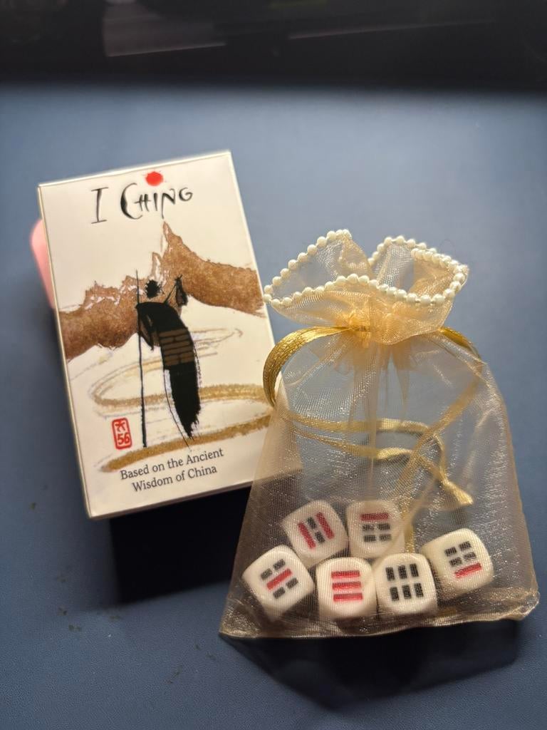 I Ching orakel deck   Nieuw.  Met dobbelstenen, Boeken, Ophalen of Verzenden, Nieuw, Tarot of Kaarten leggen, Overige typen