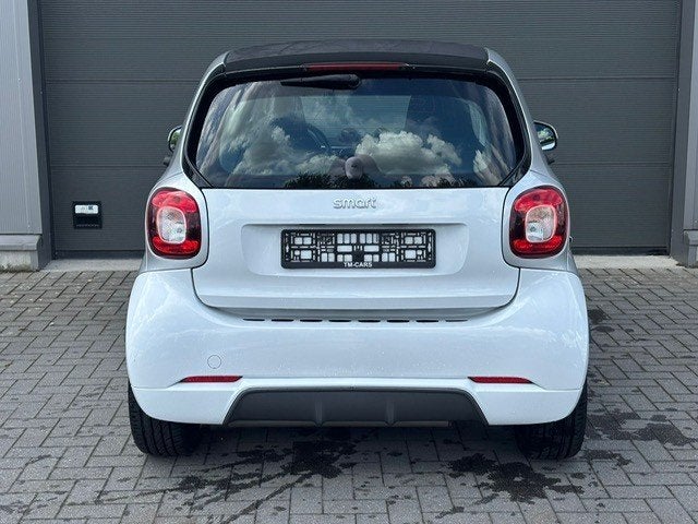 Smart Fortwo brabus kit automaat, Auto's, Smart, Stof, https://public.car-pass.be/vhr/dc37ebdd-4f4f-4d04-9d99-4b46ba5d7511, Wit