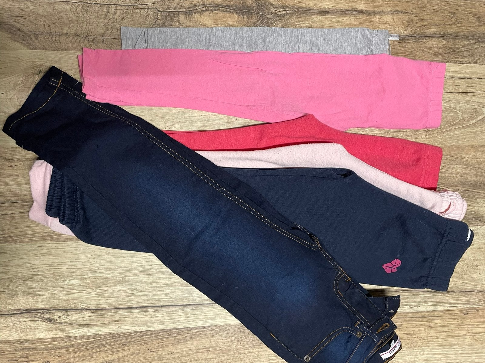 Lot de vêtement fille 4-6 ans bon etat, Enlèvement, Utilisé