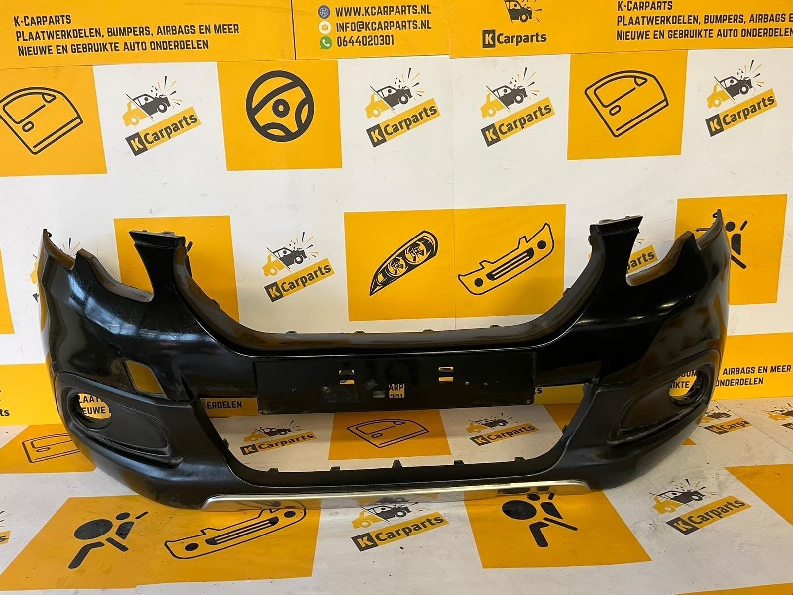 Onbekend, Info@fabrikant.eu, Fabrikant BV, Pare-chocs, Fabrikantstraat 1
1000 AA  Amsterdam, NL