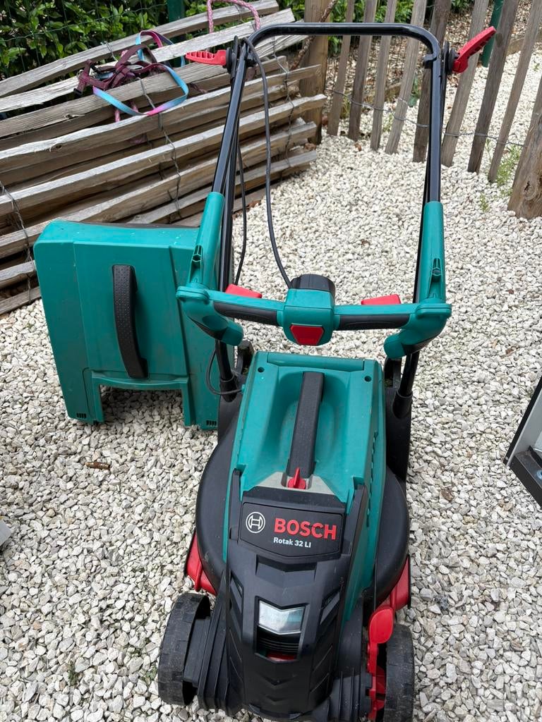 Bosch grasmaaier, Ophalen, Gebruikt, Elektrische grasmaaier, Opvangbak