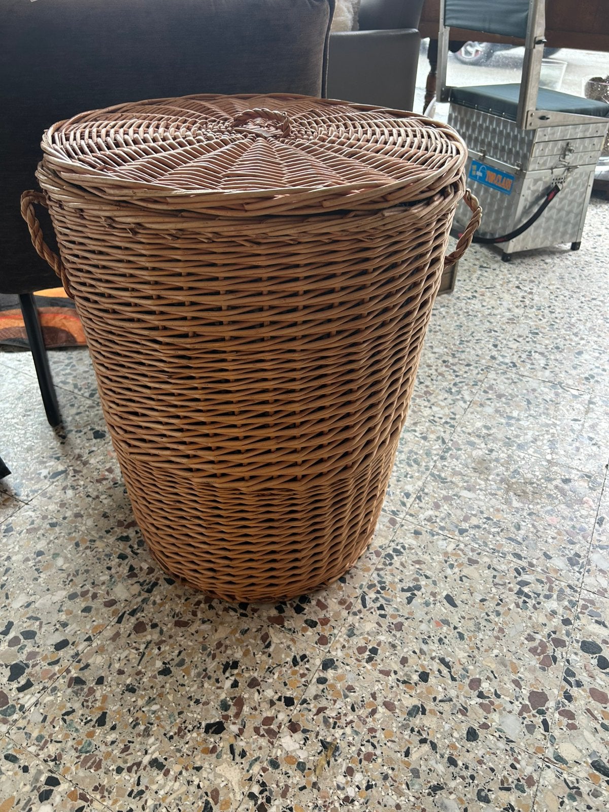 Rotan wasmand 60cm hoog 50cm diameter, Huis en Inrichting, Ophalen, Zo goed als nieuw