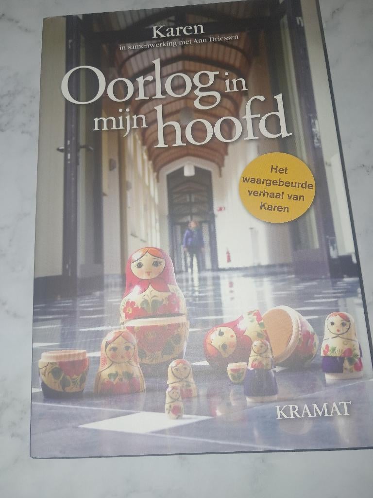 Oorlog in mijn hoofd - Karen & Ann Driessen, Livres, Psychologie, Neuf, Karen & Ann Driessen, Psychologie de la personnalité, Enlèvement ou Envoi