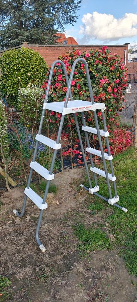 Intex trapladder zwembad, Enlèvement, Utilisé, Échelle