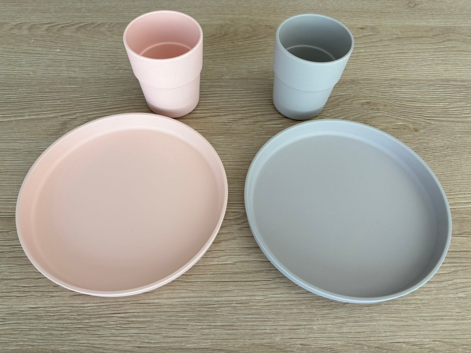 Lässig kinderservies set - roze&grijs, Kinderen en Baby's, Ophalen of Verzenden, Zo goed als nieuw