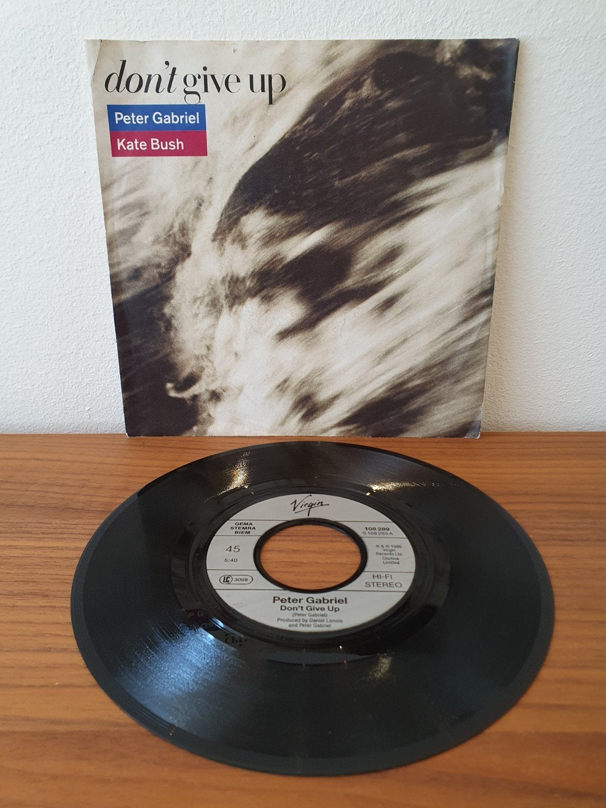 Peter Gabriel / Kate Bush – Don't Give Up, Enlèvement ou Envoi