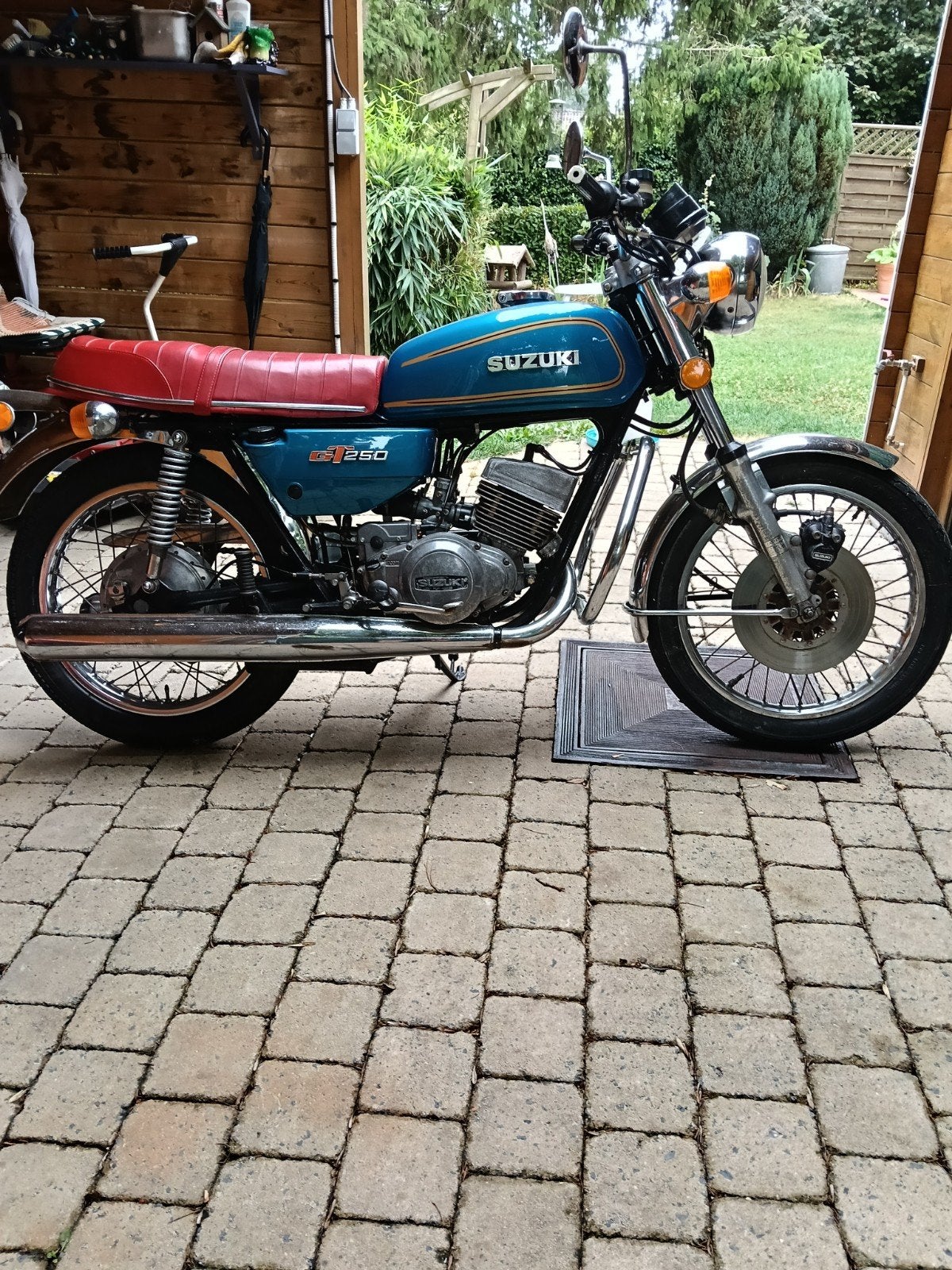 Suzuki 250GT de 1977, Enlèvement
