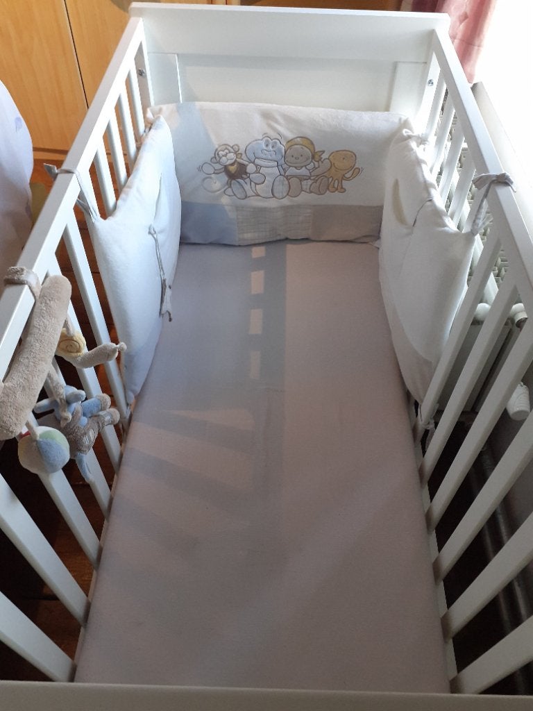 Lit bébé DreamLand blanc 60x120, Enfants & Bébés, Chambre d'enfant | Lits, Moins de 70 cm, Lit mezzanine ou Lit superposé, Comme neuf
