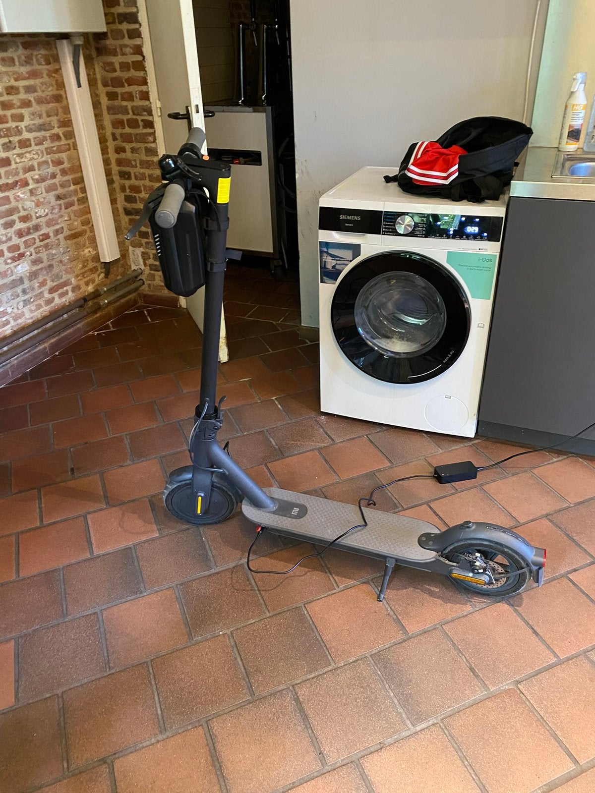 Xiaomi Mi ElectricScooter Essential Wildman stuurtas oplader, Ophalen, Zo goed als nieuw, Elektrische step (E-scooter)
