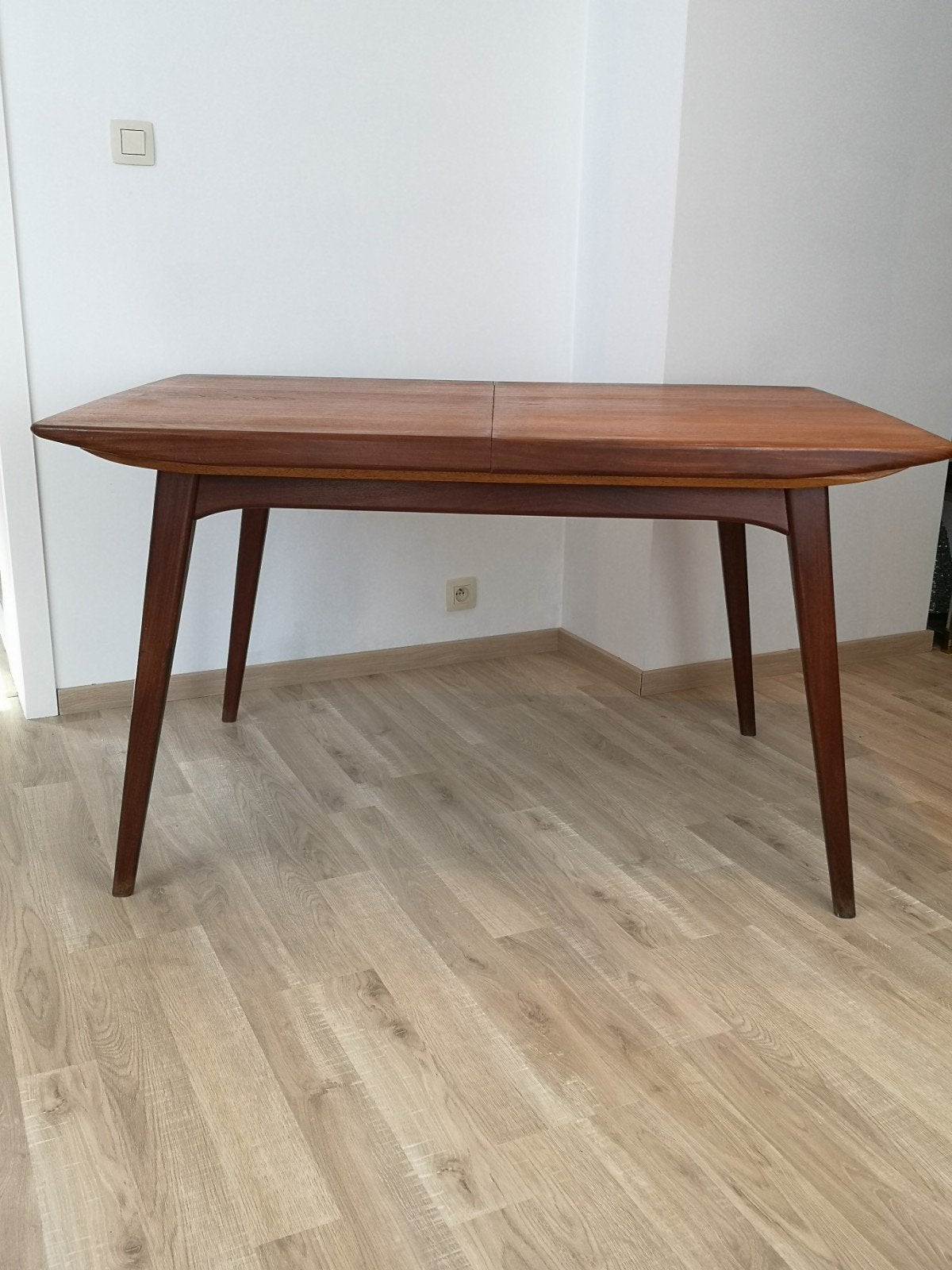 Prachtige Mid-century eettafel, Huis en Inrichting, Tafels | Eettafels, Gebruikt, 50 tot 100 cm, 150 tot 200 cm, Vijf personen of meer