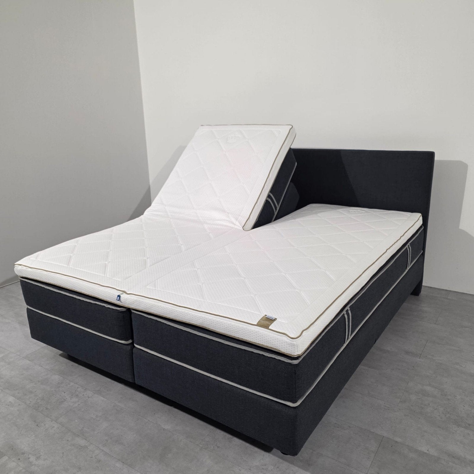 Auping Kiruna Elektrisch Boxspring 180X210 2M, 210 cm, Tweepersoons, Ophalen of Verzenden, Zo goed als nieuw