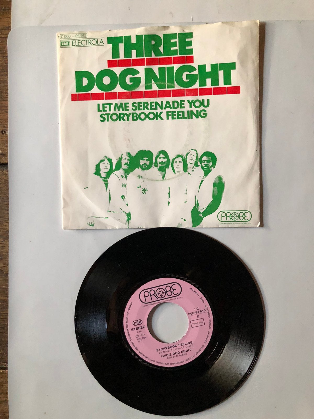 Three Dog Night : let me serenade you ( 1973; mint), Verzenden, Zo goed als nieuw