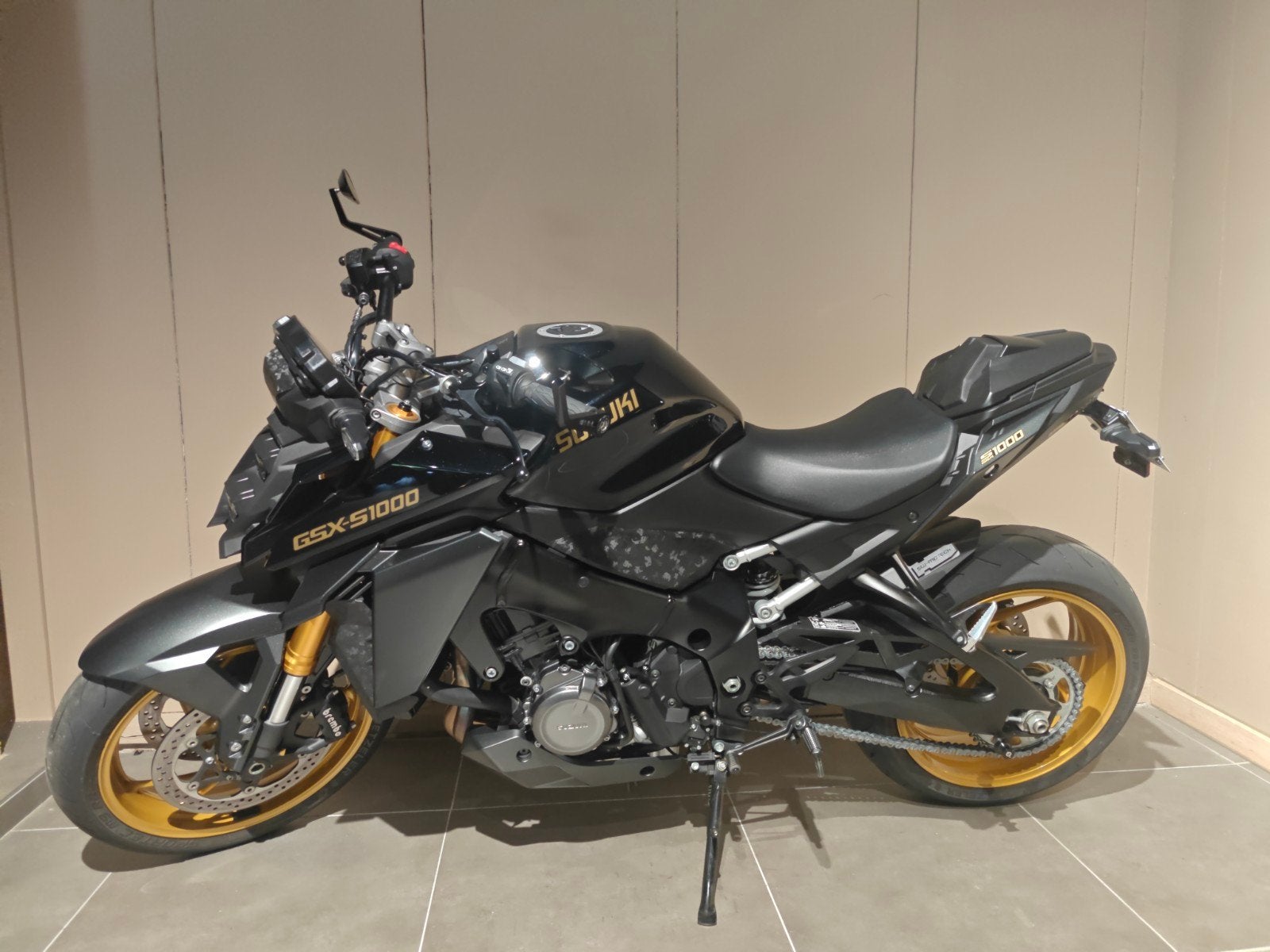 Suzuki GSX-S1000 - 12dkm -  met nog 3 jaar garantie !!, Motos, Motos | Suzuki, Permis Moto A, Entreprise, Occasion, Plus de 35 kW