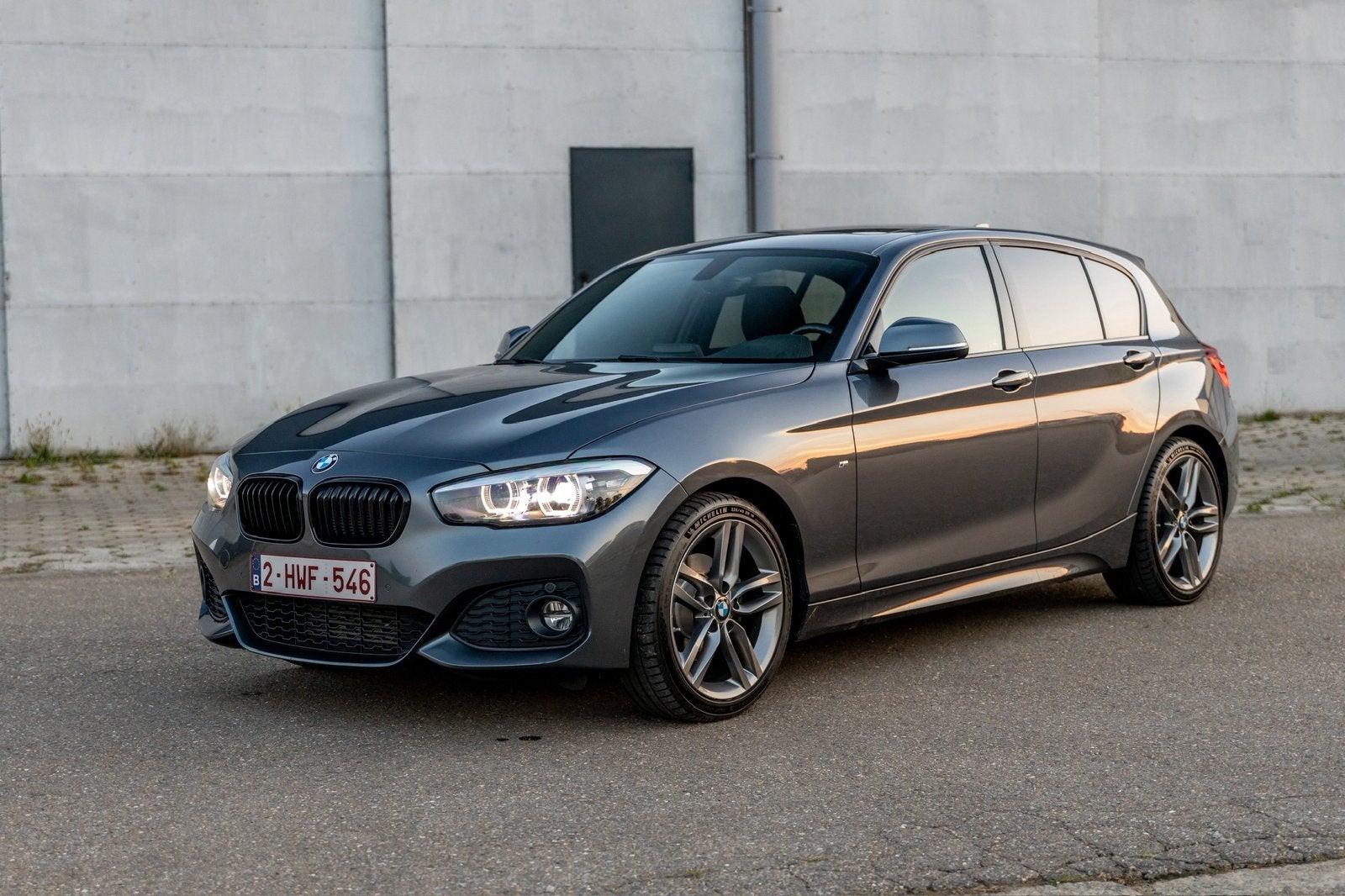 BMW 120D Automaat M-Pakket, Autos, BMW, Argent ou Gris, Achat, Carnet d'entretien, Alcantara