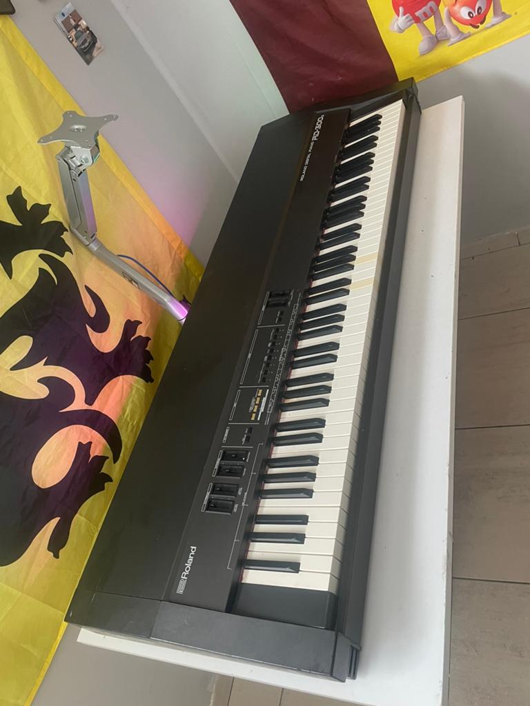 Roland piano rd300s, Muziek en Instrumenten, Keyboards, Ophalen, Zo goed als nieuw, Roland