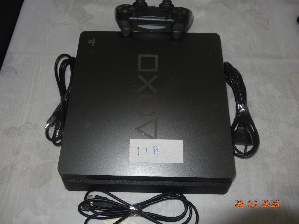 ZGAN PS 4 compleet met alle kabels en spel, SLIM versie,1TB, Games en Spelcomputers, Games | Sony PlayStation 4, Ophalen, Zo goed als nieuw