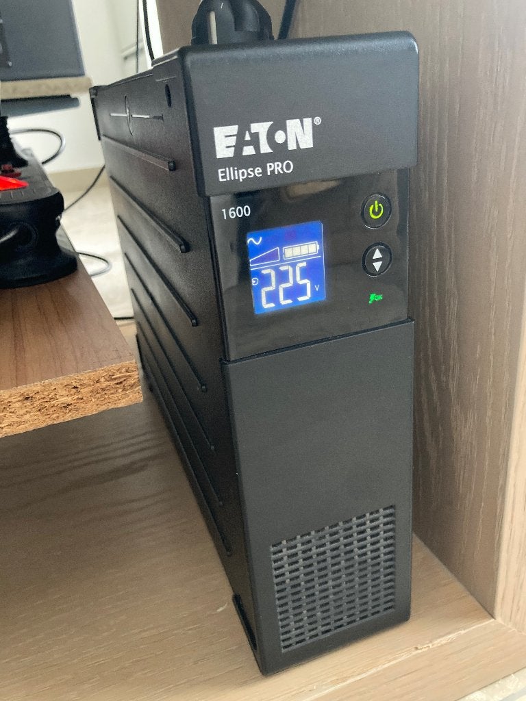 Eaton ellipse pro 1600 met nieuwe bat, Computers en Software, Noodvoedingen (UPS), Ophalen, Refurbished