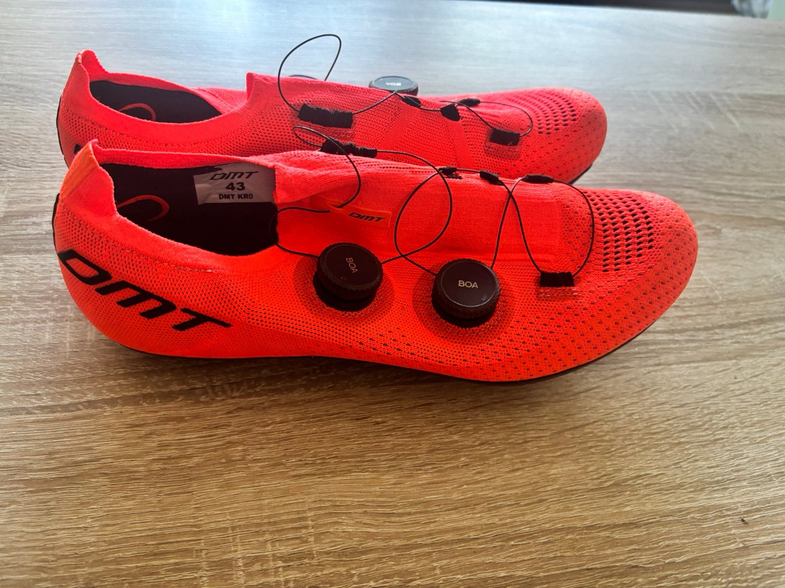 DMT KRO cycling shoes, Vélos & Vélomoteurs, Accessoires vélo | Vêtements de cyclisme, Enlèvement, Comme neuf