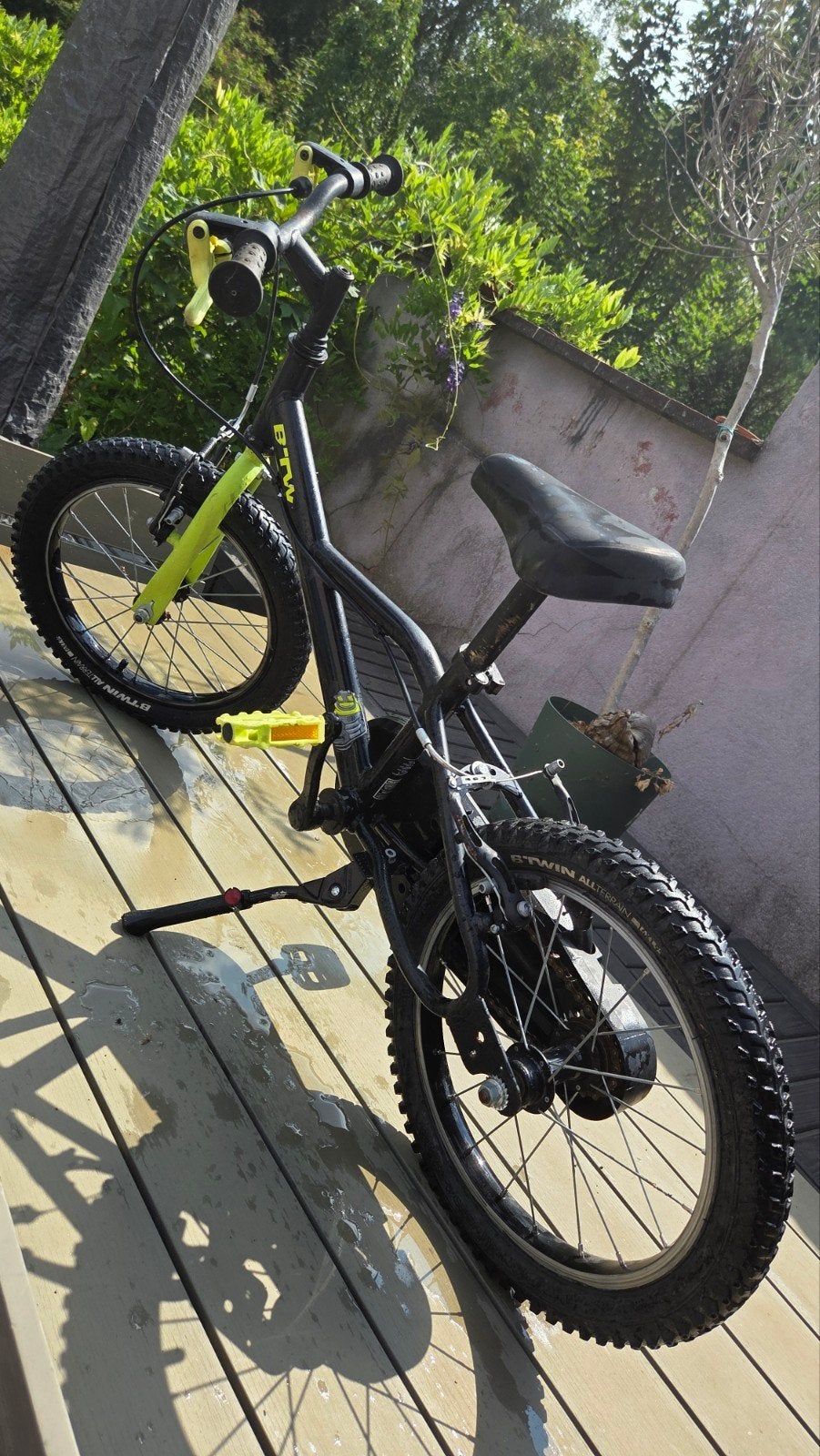 Vélo enfant BTWIN Kids 500 Dark Hero – 16" – 50 €, Enlèvement, Utilisé, Frein sur jante, Btwin