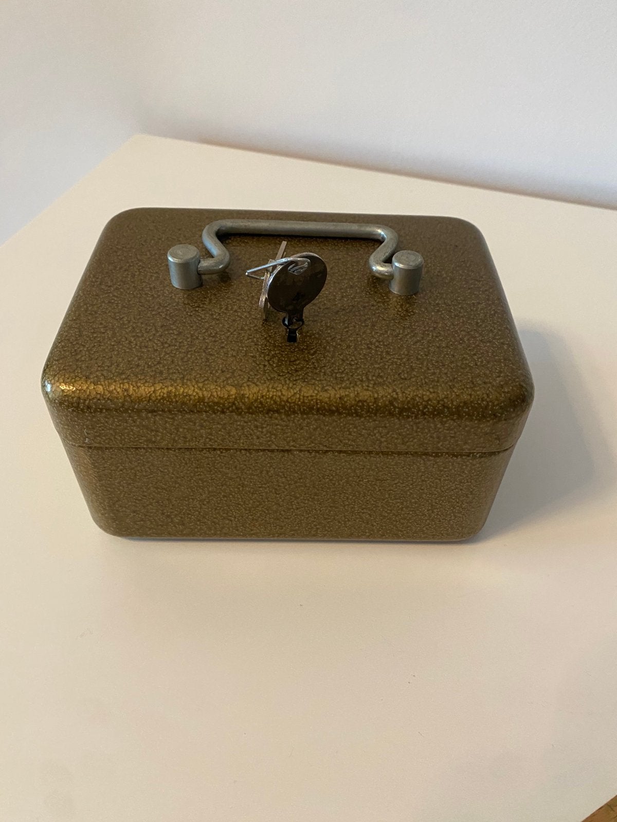 Vintage metalen behuizing, Ophalen of Verzenden, Zo goed als nieuw, Metaal