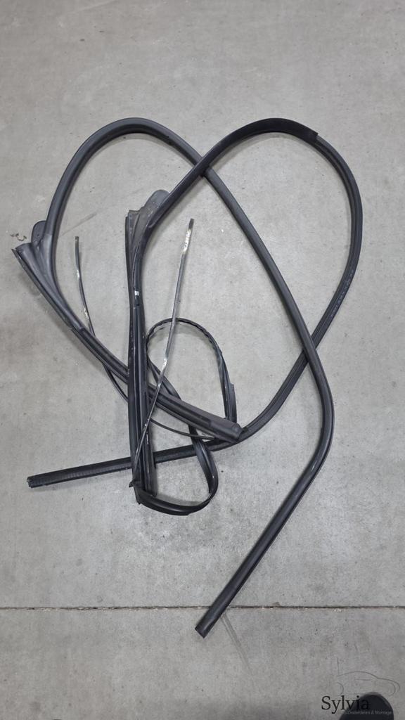 Portier deurrubber en raamrubber BMW 3 serie E46 Cabrio 5171, Gebruikt, -, -, Ophalen of Verzenden