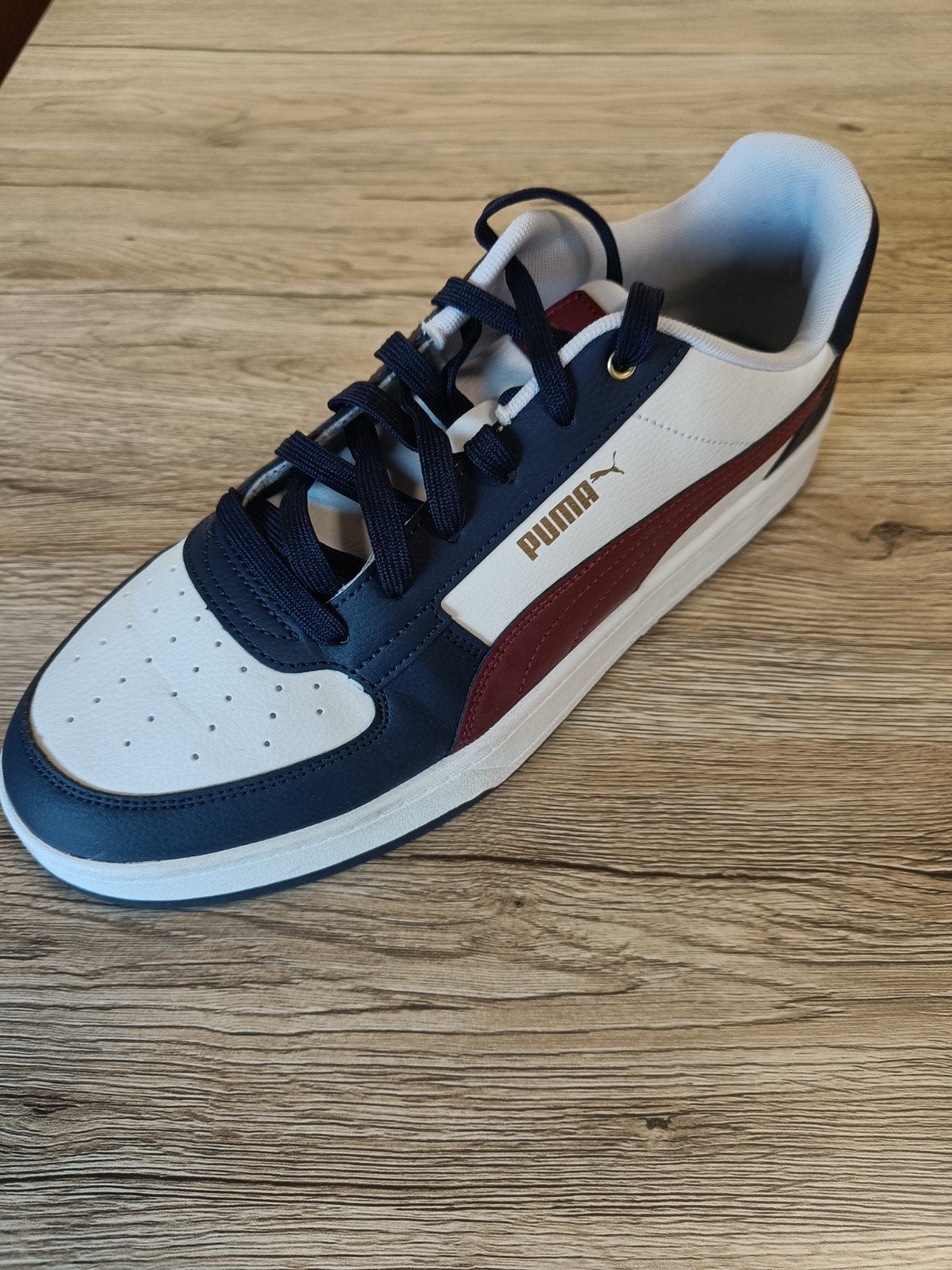 Puma sneakers, Ophalen