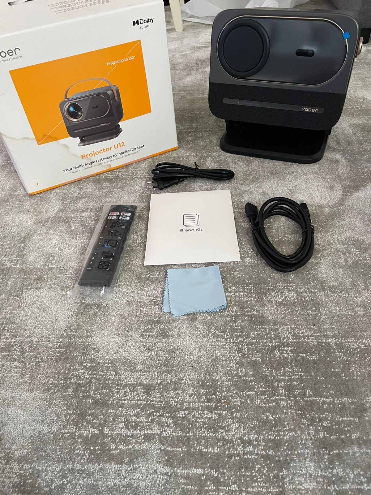 Brand New & Unopened Yaber U12 Smart Projector!, TV, Hi-fi & Vidéo, Enlèvement ou Envoi, Neuf, Full HD