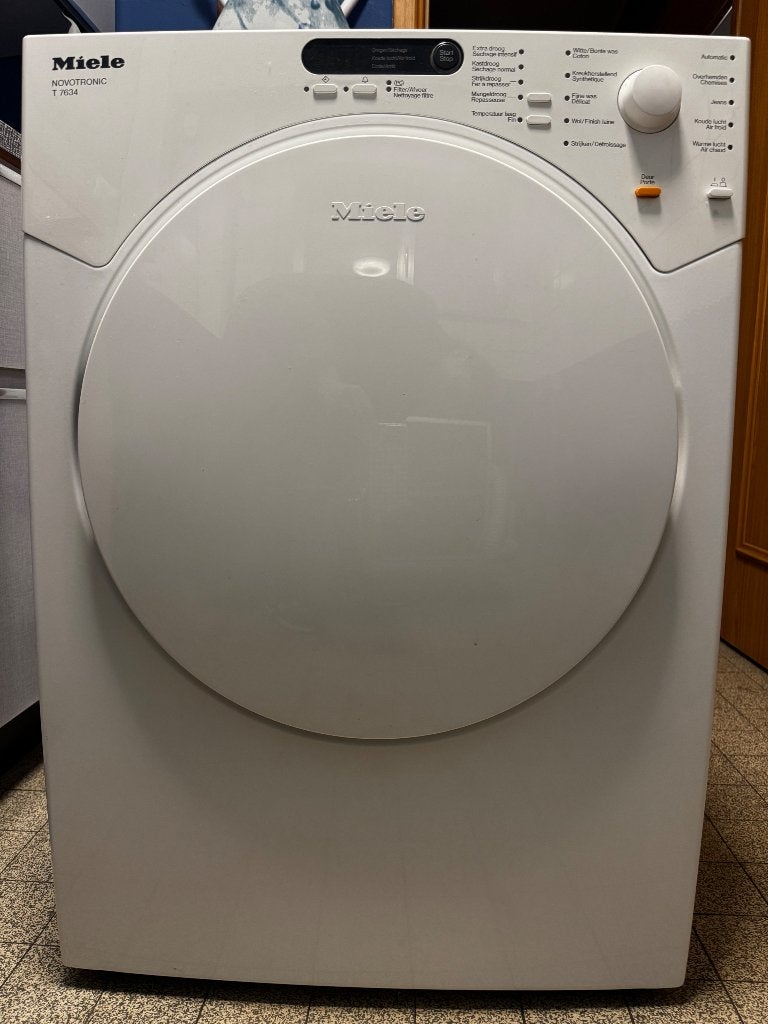 Droogkast Miele Novotronic T 7634, Elektronische apparatuur, Ophalen, 6 tot 8 kg, Minder dan 85 cm, Luchtafvoer