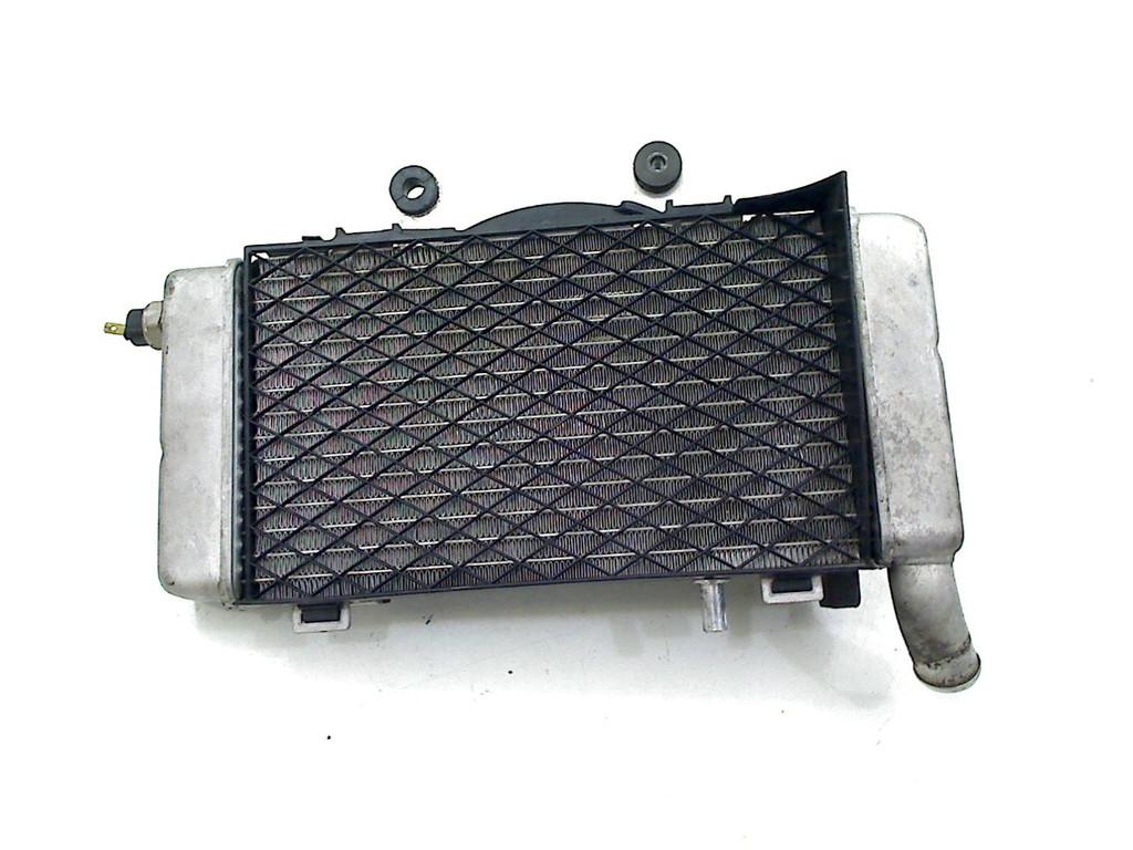 RADIATEUR Honda VFR 800 Fi 1998-2001 (VFR800Fi RC46), Dhr. S. di Majo, Gebruikt, Info@cama-motorparts.nl, P.J. Troelstraweg 8 8
3144 CX  MAASSLUIS, NL