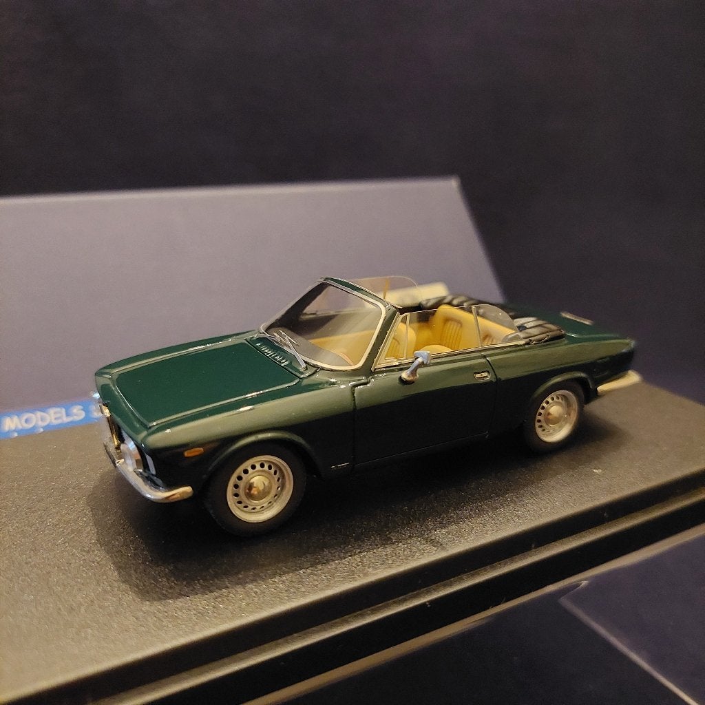 ALFA ROMEO LOOKSMART 1/43, Enlèvement ou Envoi, Comme neuf, Voiture, Autres marques
