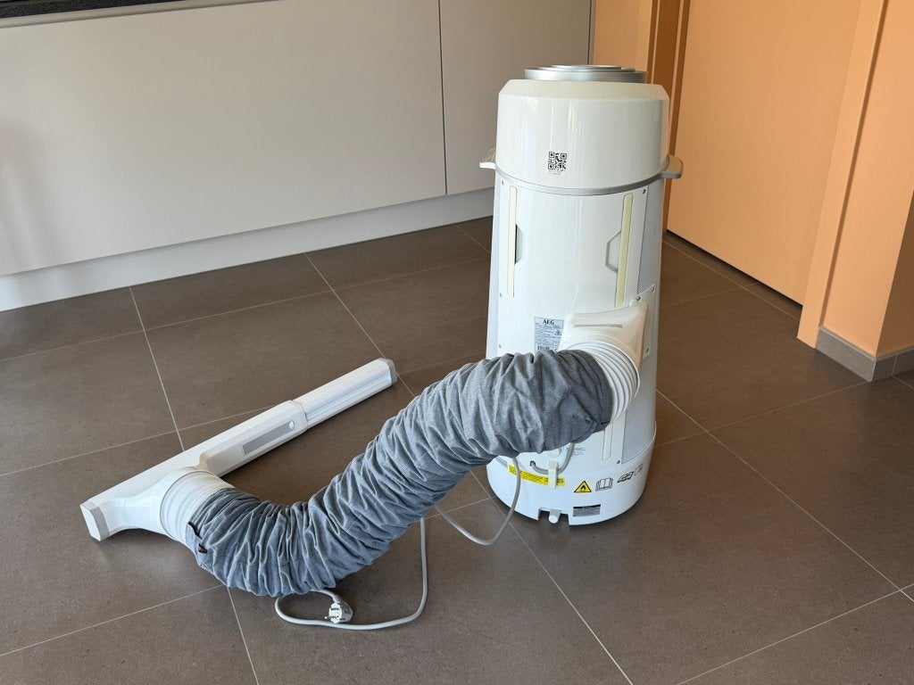 Mobiele airco AEG PX71-265WT in uitstekende staat, Elektronische apparatuur, Airco's, Ophalen, Koelen en Ontvochtigen, Timer, 3 snelheden of meer