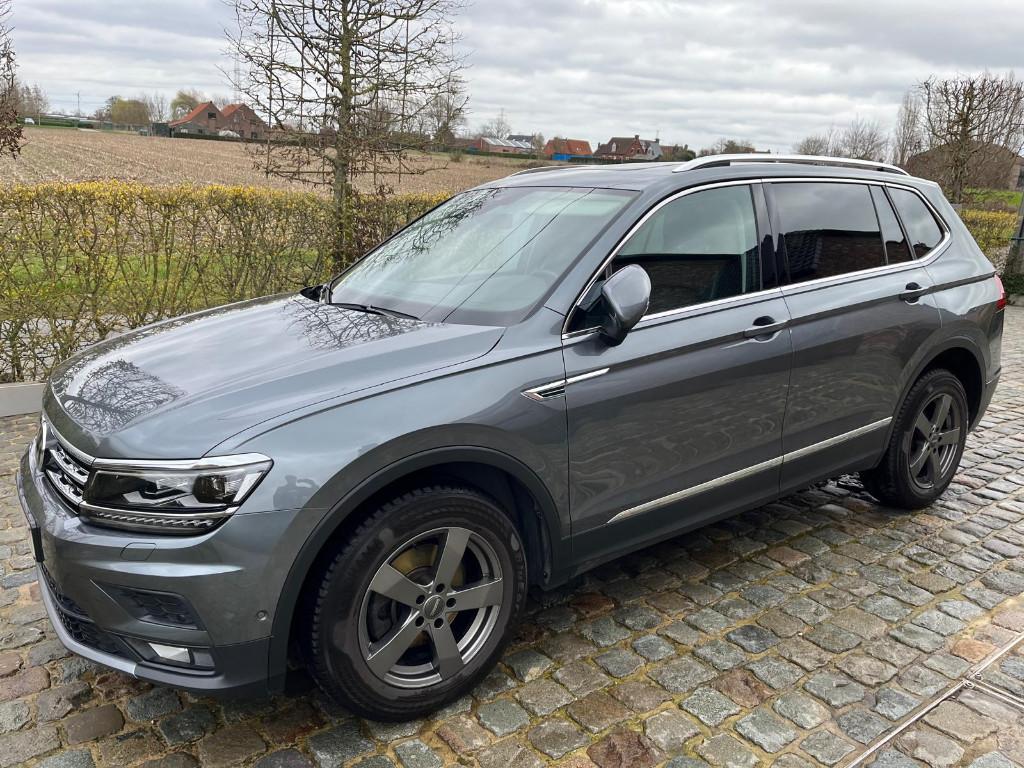 VW Tiguan Allspace 1.4 TSI ACT Comfortline 7 plaatsen, Auto's, Volkswagen, Voorwielaandrijving, 7 zetels, Leder, 1395 cc