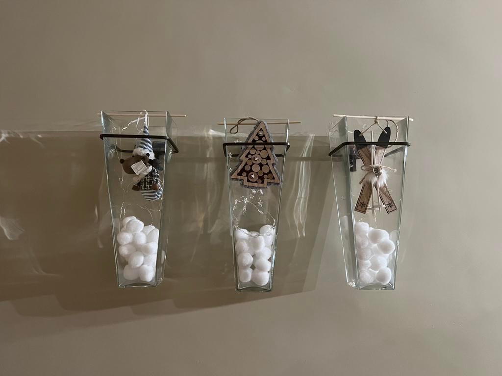 3 vazen met wandbevestiging, Huis en Inrichting, Ophalen, Gebruikt, Overige kleuren, Glas