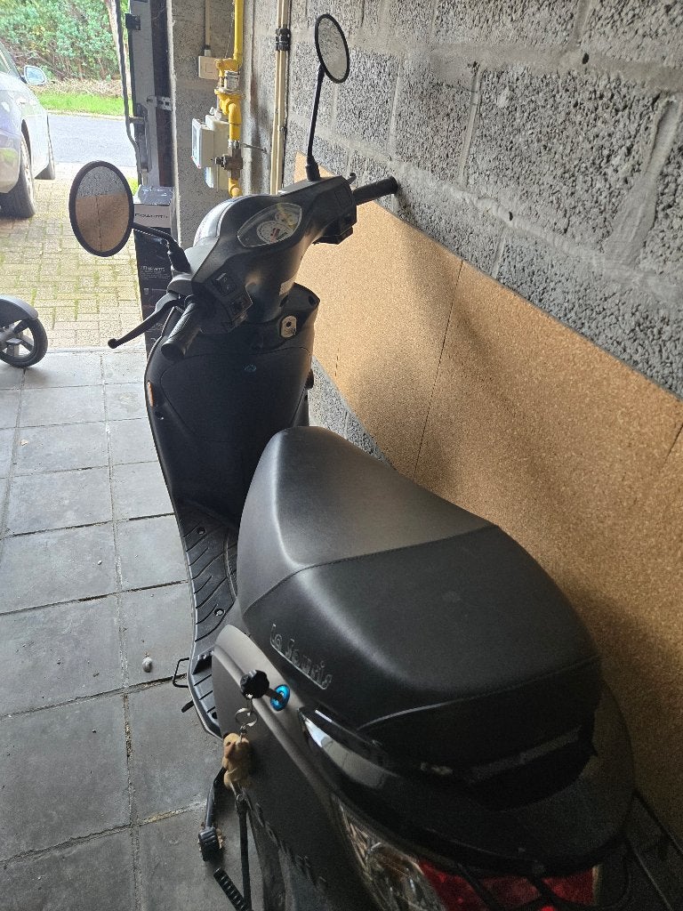 La Souris City scooter B-klasse 2.223 km, Vélos & Vélomoteurs, Comme neuf, Classe B (45 km/h), Enlèvement, Essence