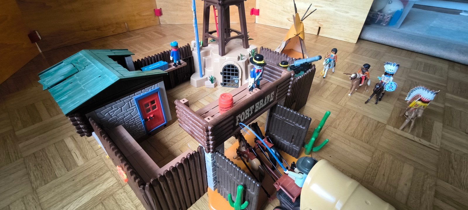 Playmobil Fort Brave, diligence et Indiens, Enlèvement, Utilisé, Pièces détachées, Figurines
