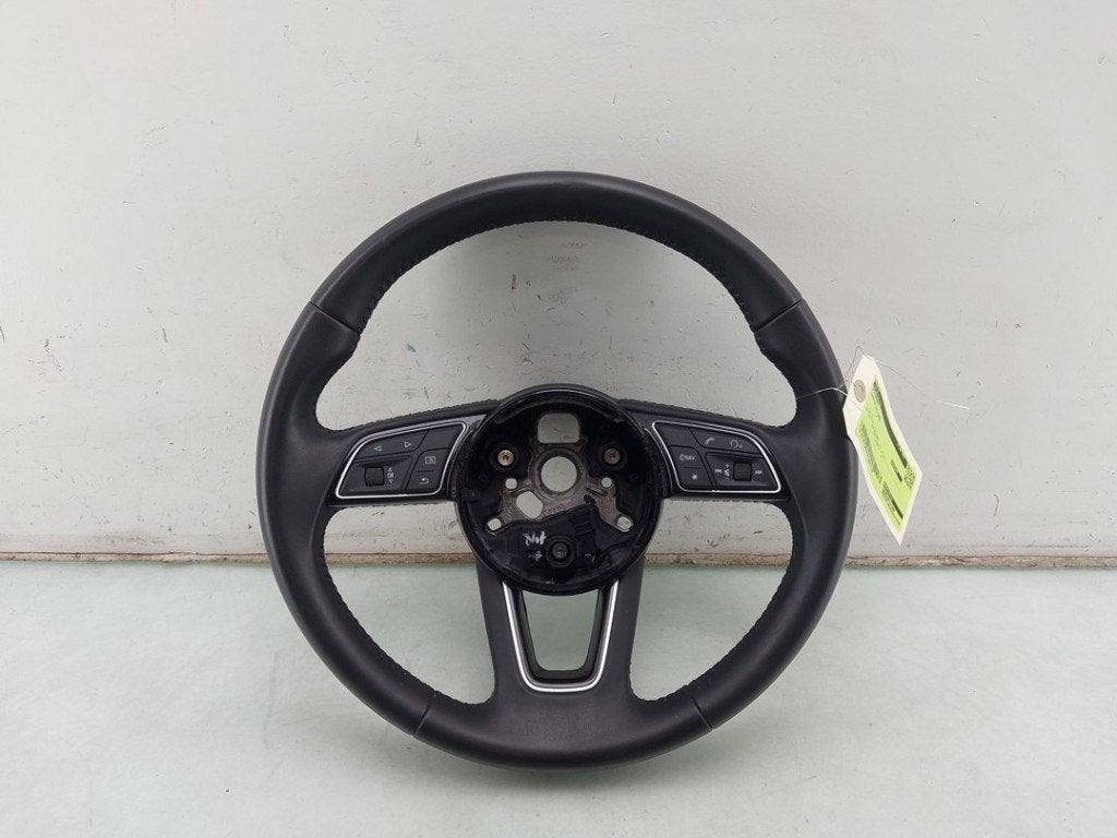 VOLANT DIRECTION Audi Q2 (GAB / GAG) (01-2016/10-2020), Auto-Union-Straße  1,
85057  Ingolstadt, DE, Info@audi.de, Audi, Utilisé